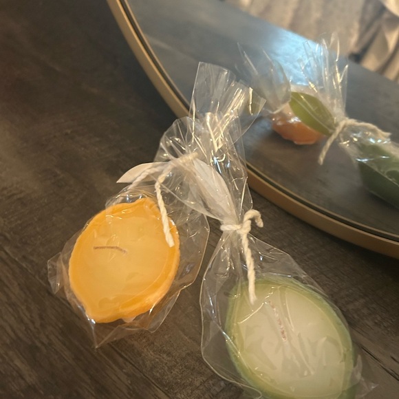 NEW Scented Lemon and Lime Fruit Votive - Picture 2 of 3